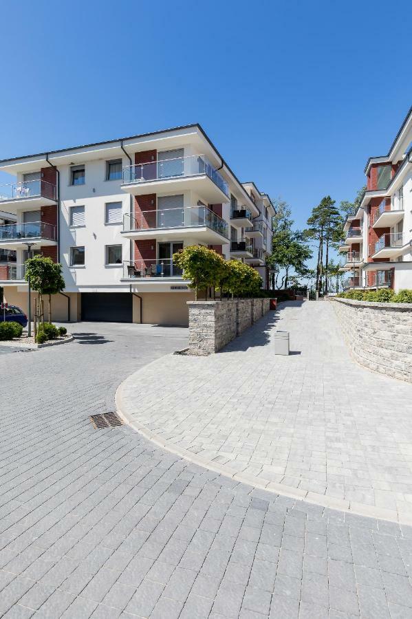 Apartament Klifowa Z Widokiem Na Morze I Basenem Rewal Exterior foto