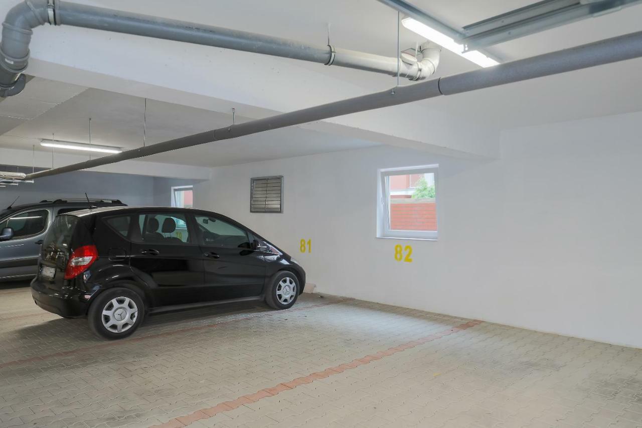 Apartament Klifowa Z Widokiem Na Morze I Basenem Rewal Exterior foto